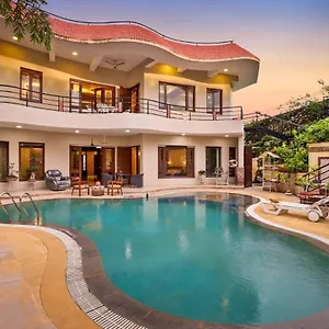 Stayvista's Prakriti Farms With Outdoor Pool, Complimentary Breakfast And Hi-tea Villa Udaipur